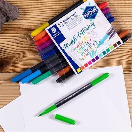 Štětcové fixy "Brush letter Duo", sada, 12 barev, 0,5-0,8/1,0-6,0 mm, oboustranné, STAEDTLER 3004 TB OFERTA office vše pro kancelář Omezená Nabídka